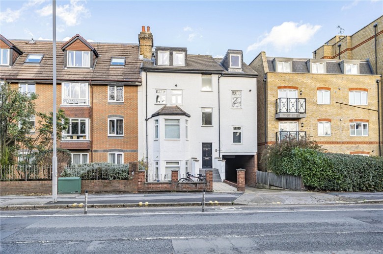 Click the photo for more details of Kingston Road, New Malden, Surrey