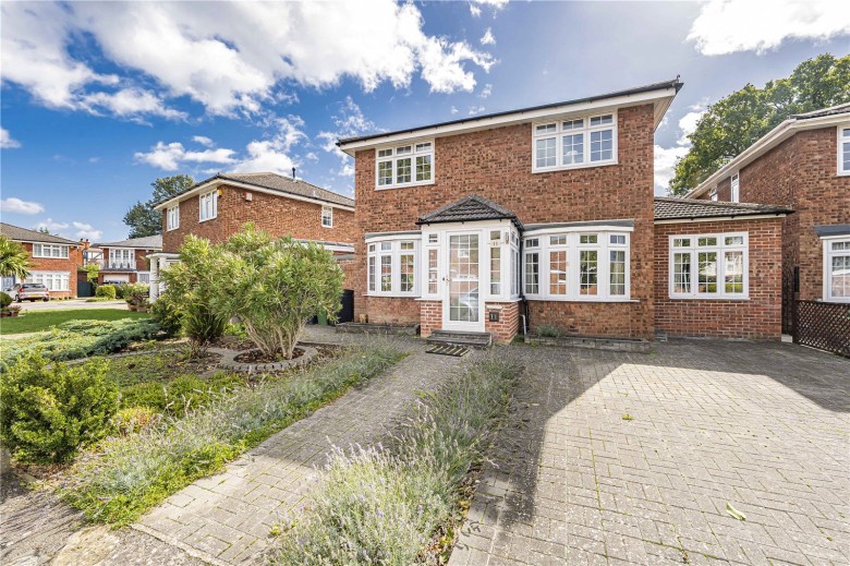 Click the photo for more details of Maria Theresa Close, New Malden, Surrey