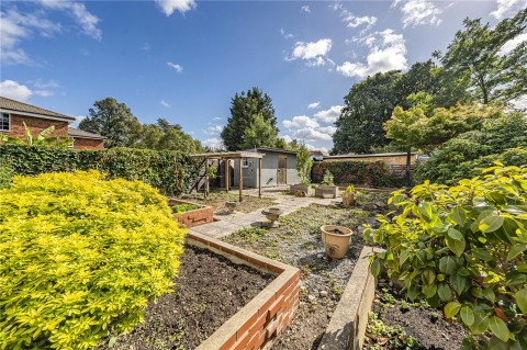 Click the photo for more details of Maria Theresa Close, New Malden, Surrey