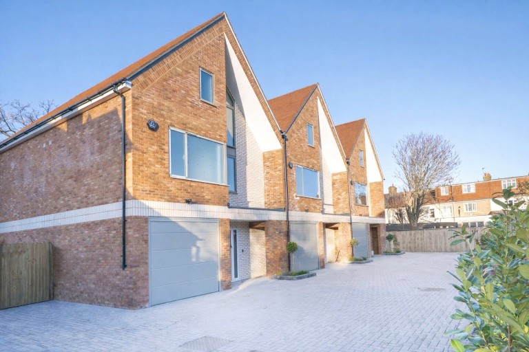 Images for Woodfield Gardens, New Malden