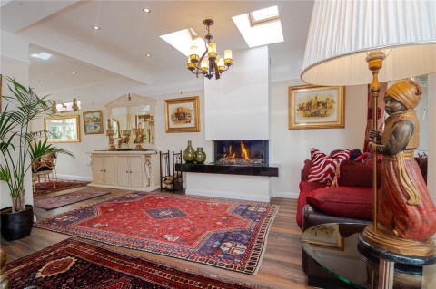 Click the photo for more details of Edenfield Gardens, Worcester Park, Surrey