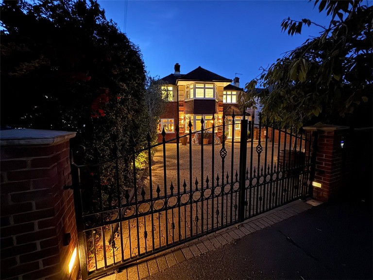 Images for Edenfield Gardens, Worcester Park, Surrey