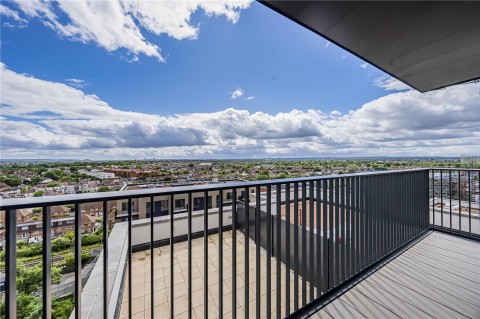 Click the photo for more details of Burlington Road, 289 Burlington Road, New Malden