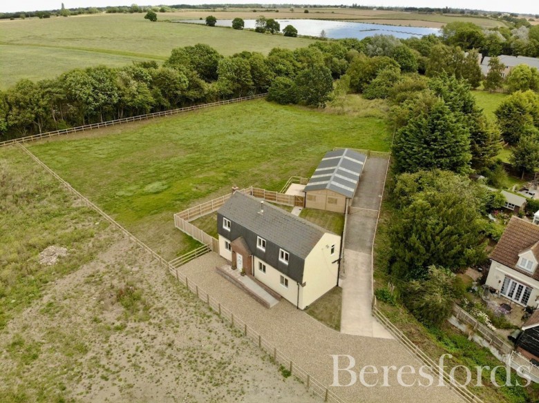 Click the photo for more details of Wix, Manningtree, Essex