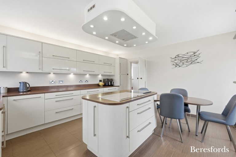 Images for Great Oakley, Harwich, Tendring