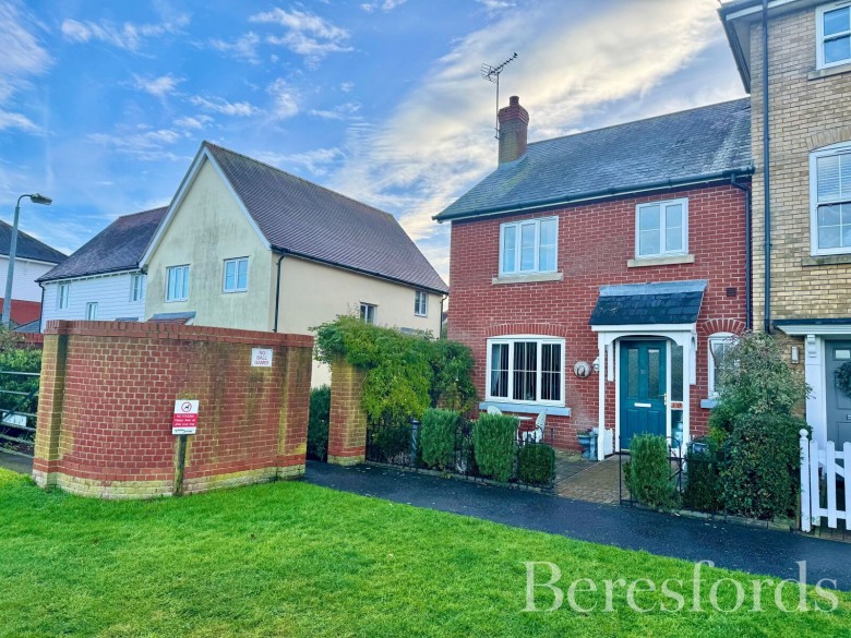 Click the photo for more details of Rowhedge, Colchester, Essex