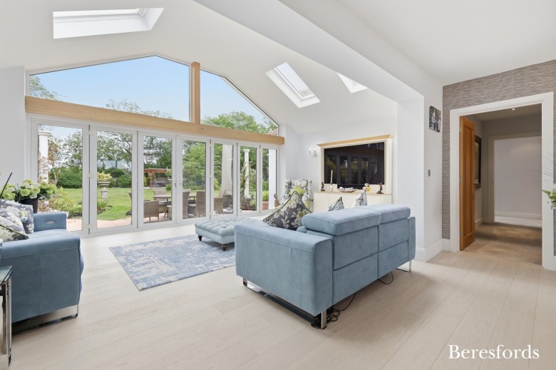 Click the photo for more details of Ardleigh, Colchester, Essex