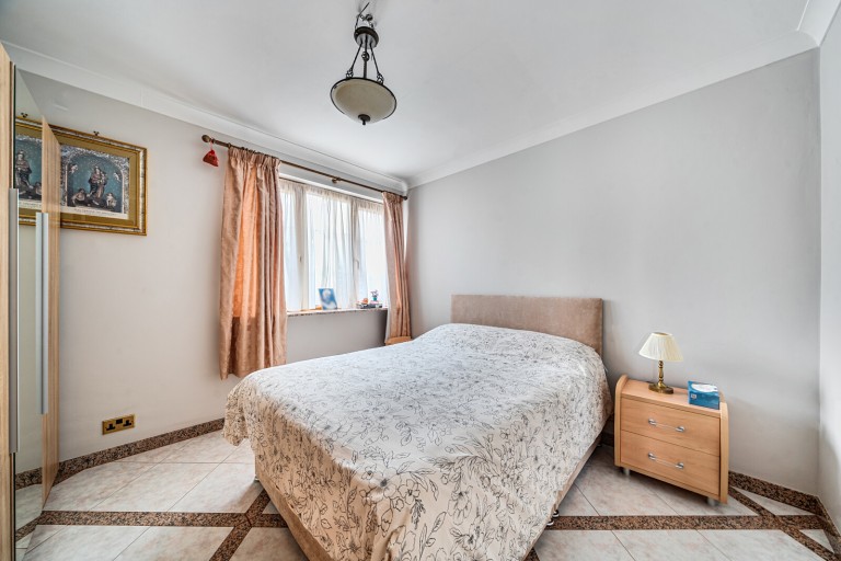 Images for Almners Road, Lyne, Surrey