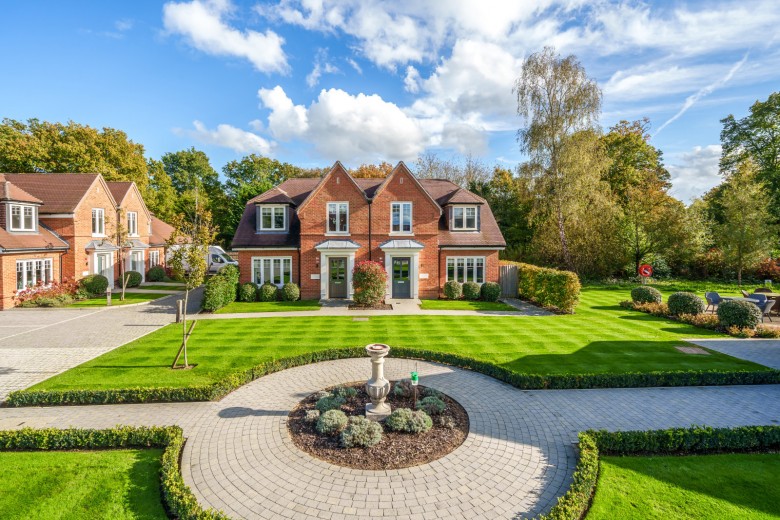 Click the photo for more details of Flexlands Place, Chobham, Surrey
