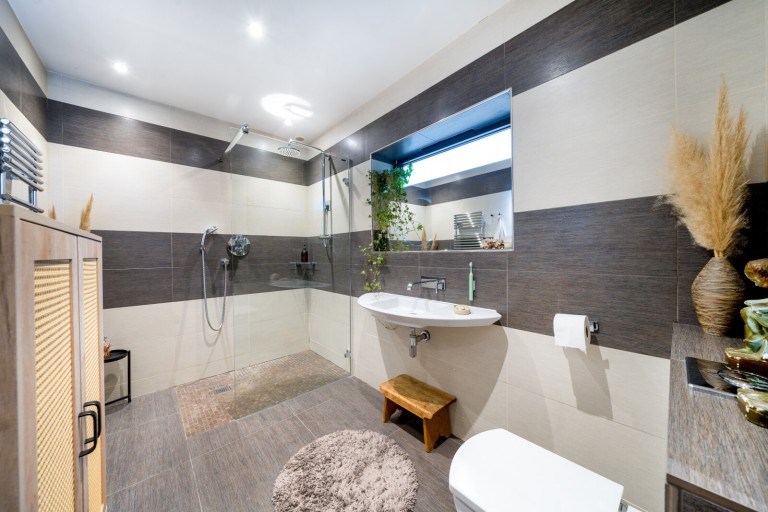 Images for Kitsmead Lane, Longcross, Surrey