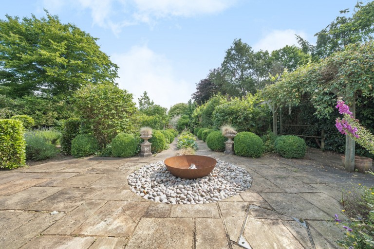 Images for Kitsmead Lane, Longcross, Surrey