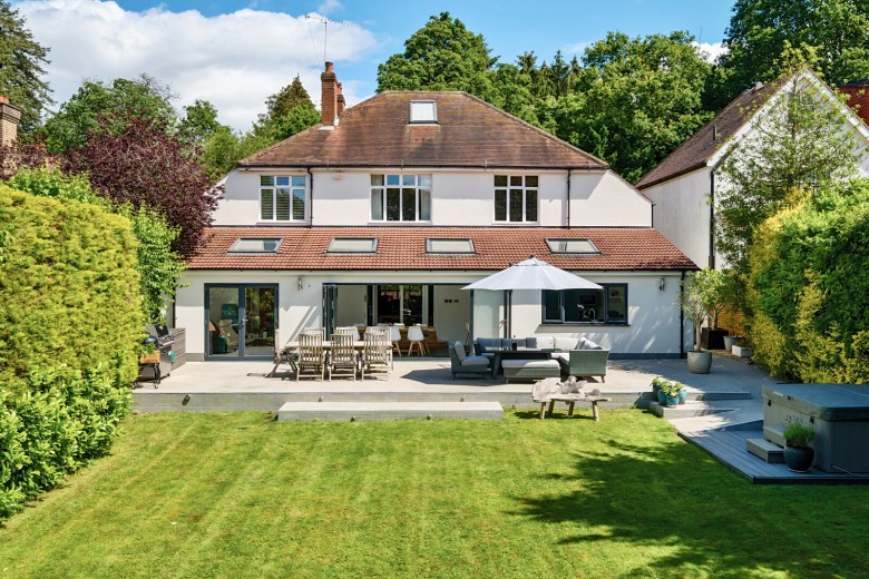 Click the photo for more details of Ruxbury Road, Chertsey, KT16