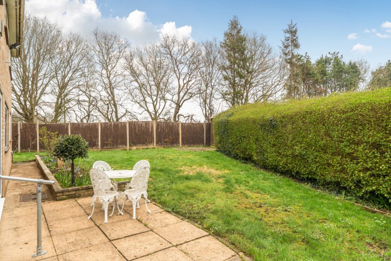 Images for Elm Tree Close, Chertsey, Surrey