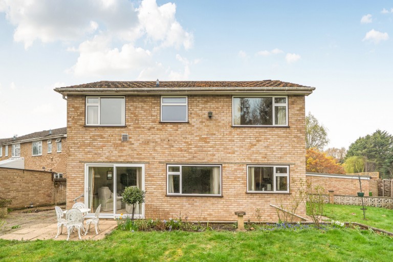 Images for Elm Tree Close, Chertsey, Surrey