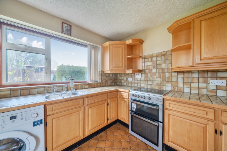 Images for Elm Tree Close, Chertsey, Surrey