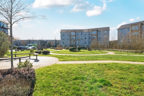 Click the photo for more details of Kennett Lane, Chertsey, Surrey