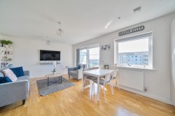 Images for Kennett Lane, Chertsey, Surrey