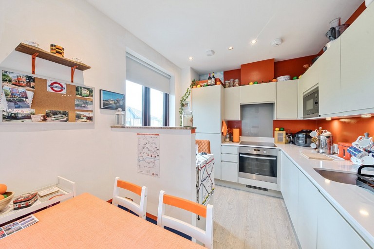 Images for Hanworth Lane, Chertsey, Surrey