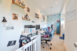 Images for Hanworth Lane, Chertsey, Surrey