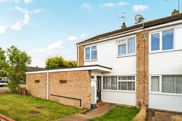 Images for Roakes Avenue, Addlestone, Surrey