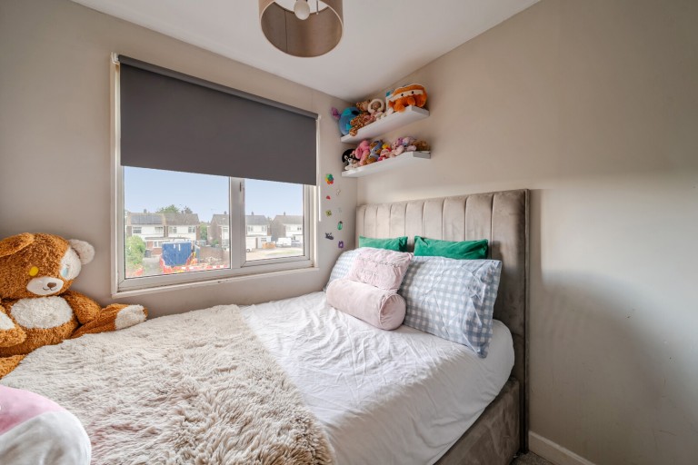 Images for Roakes Avenue, Addlestone, Surrey