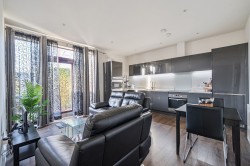 Images for Hanworth Lane, Chertsey, Surrey