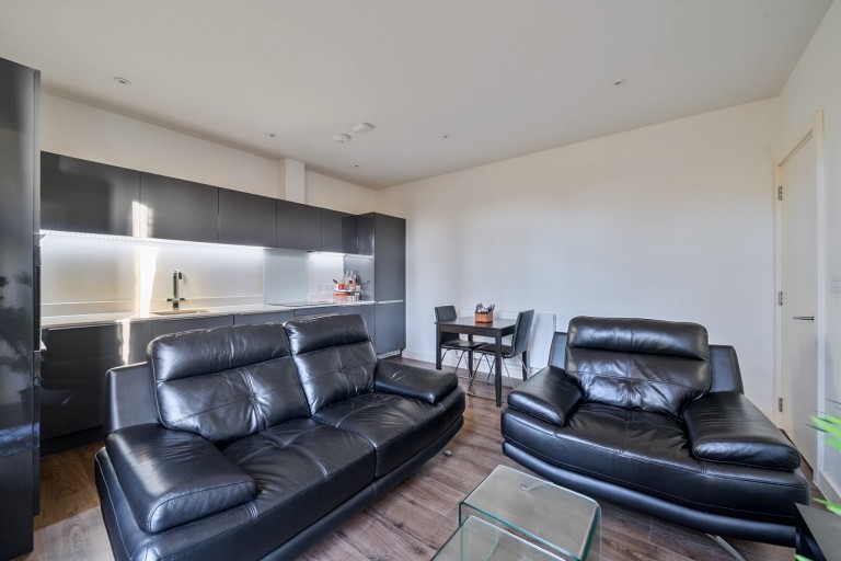 Images for Hanworth Lane, Chertsey, Surrey