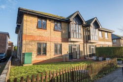 Images for Hanworth Lane, Chertsey, Surrey