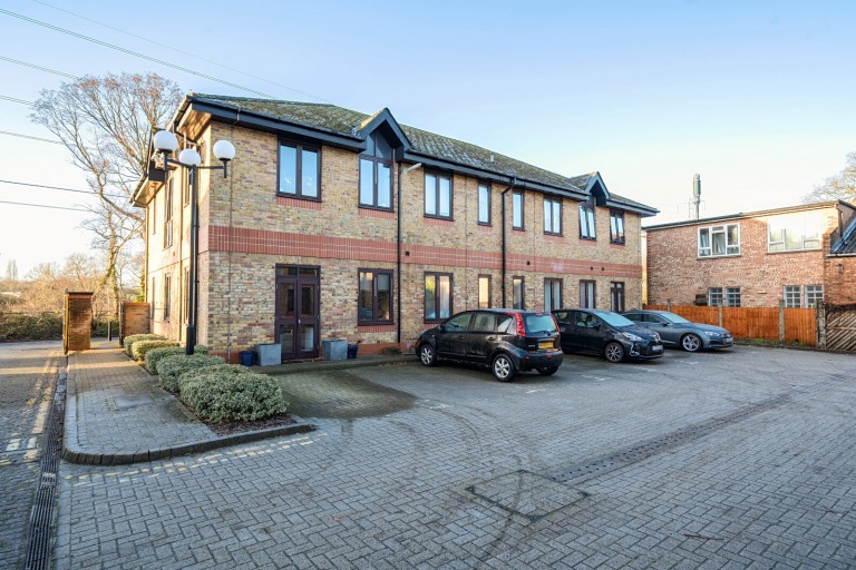 Images for Hanworth Lane, Chertsey, Surrey