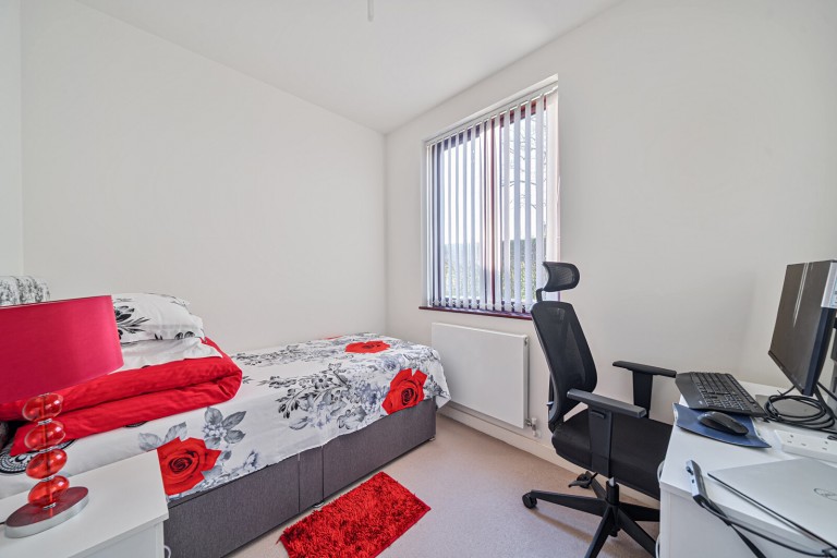 Images for Hanworth Lane, Chertsey, Surrey