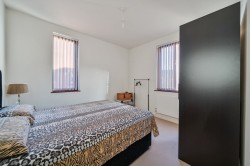 Images for Hanworth Lane, Chertsey, Surrey