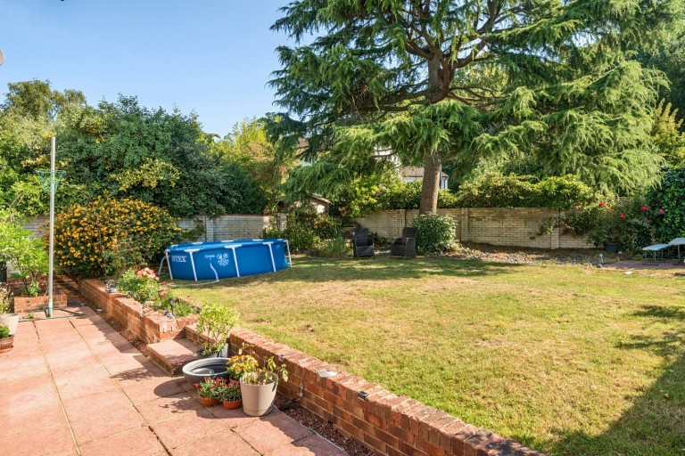 Images for Malus Drive, Row Town, Surrey