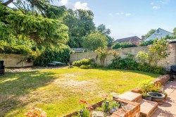 Images for Malus Drive, Row Town, Surrey