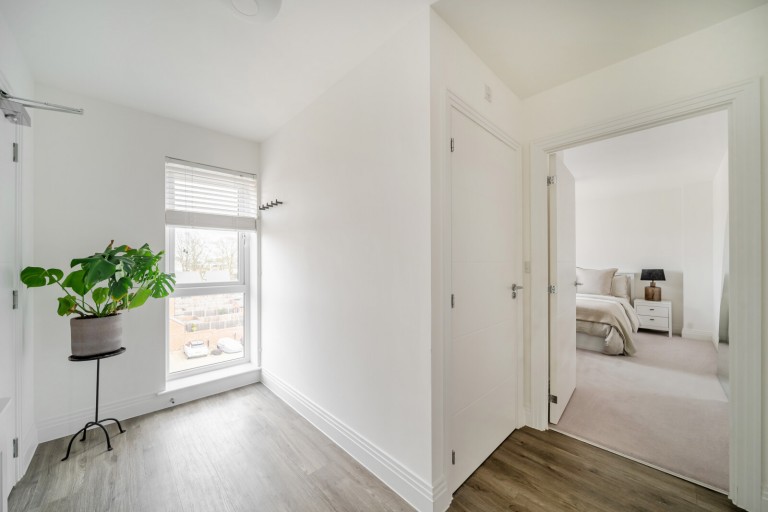 Images for Garrett Crescent, Chertsey, Surrey