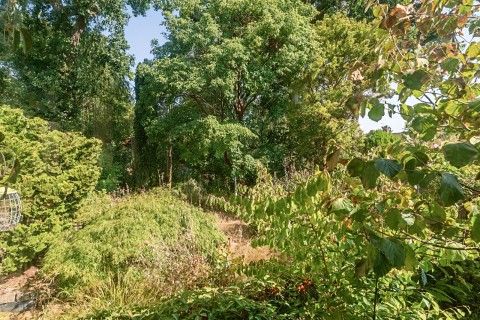 Click the photo for more details of Marley Close, Addlestone, Surrey