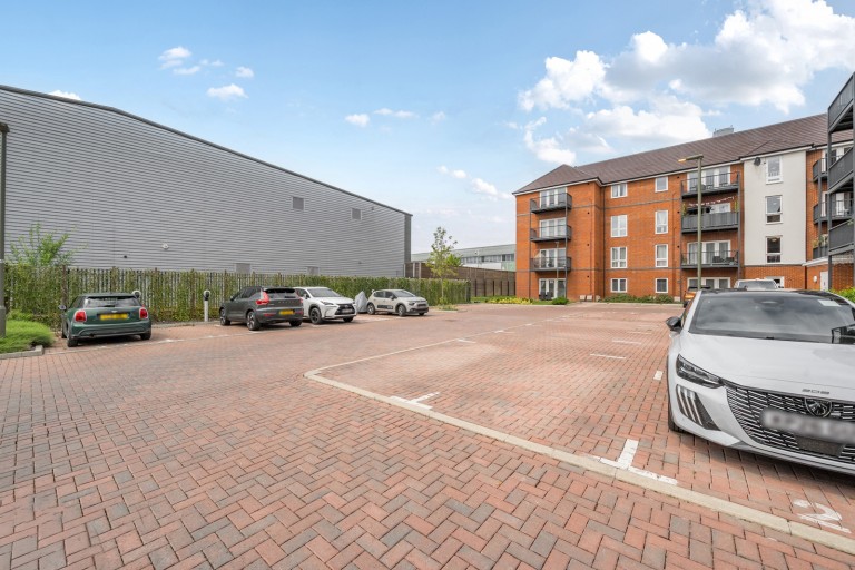 Images for Highwayman Grove, Chertsey, Surrey