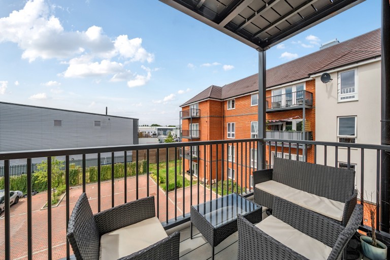 Images for Highwayman Grove, Chertsey, Surrey