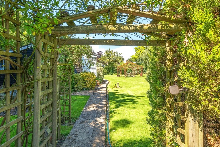 Images for Sandhills Meadow, Shepperton, Surrey