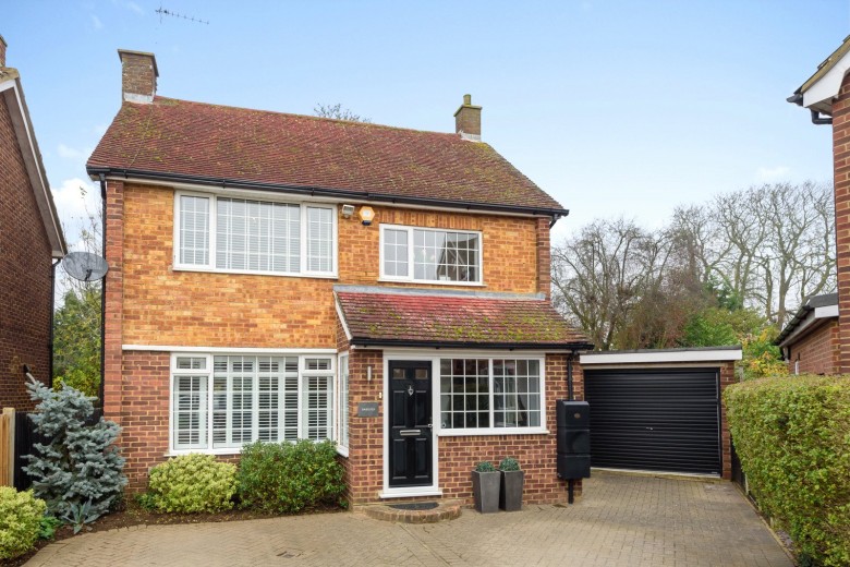 Click the photo for more details of Upper Halliford, Shepperton, Surrey