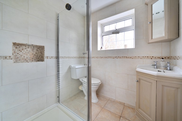 Images for Upper Halliford, Shepperton, Surrey