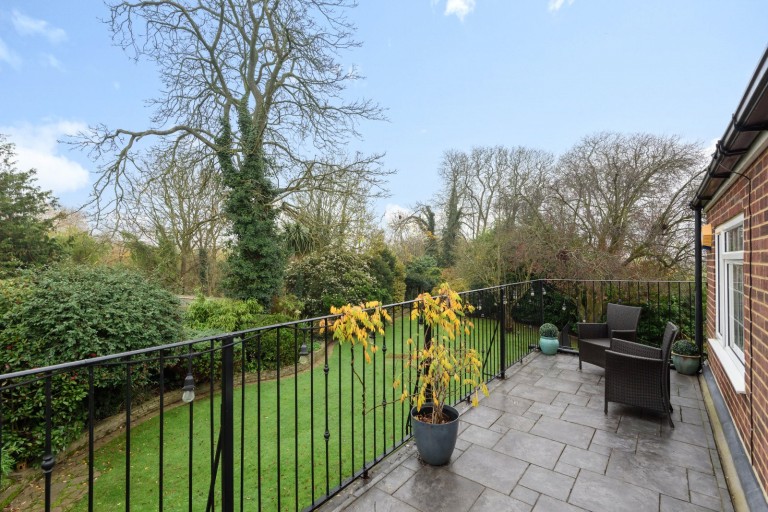 Images for Upper Halliford, Shepperton, Surrey