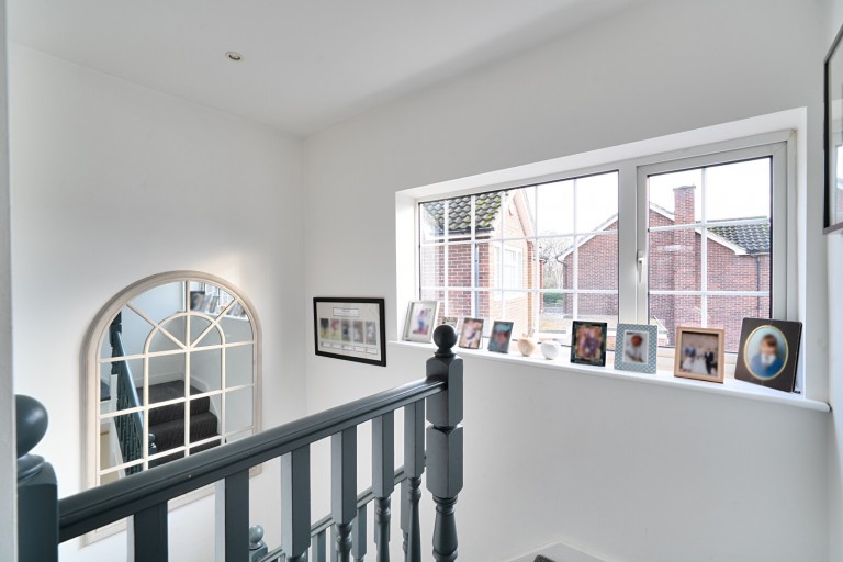 Images for Upper Halliford, Shepperton, Surrey