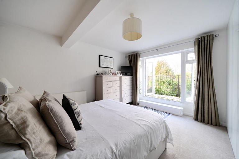 Images for Upper Halliford, Shepperton, Surrey