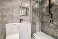 Images for Tadmor Close, Lower Sunbury, Surrey