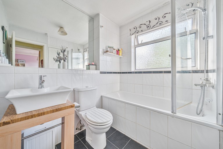 Images for Gordon Road, Shepperton, Surrey