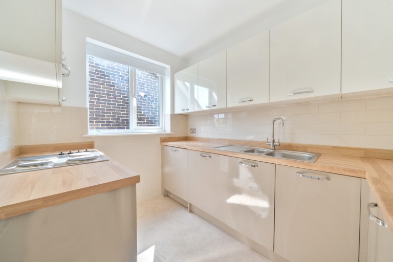 Images for Green Lane, Shepperton, Surrey