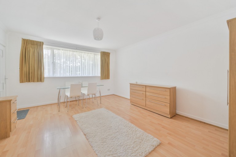 Images for Green Lane, Shepperton, Surrey