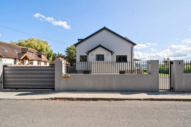 Images for Dockett Eddy Lane, Shepperton, Surrey