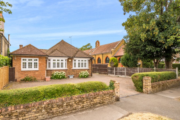 Images for Upper Halliford Road, Shepperton, Surrey