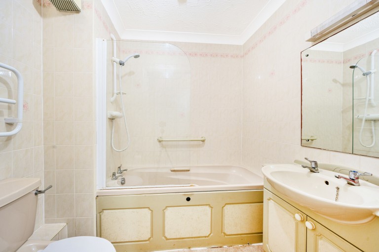 Images for Mervyn Road, Shepperton, Surrey